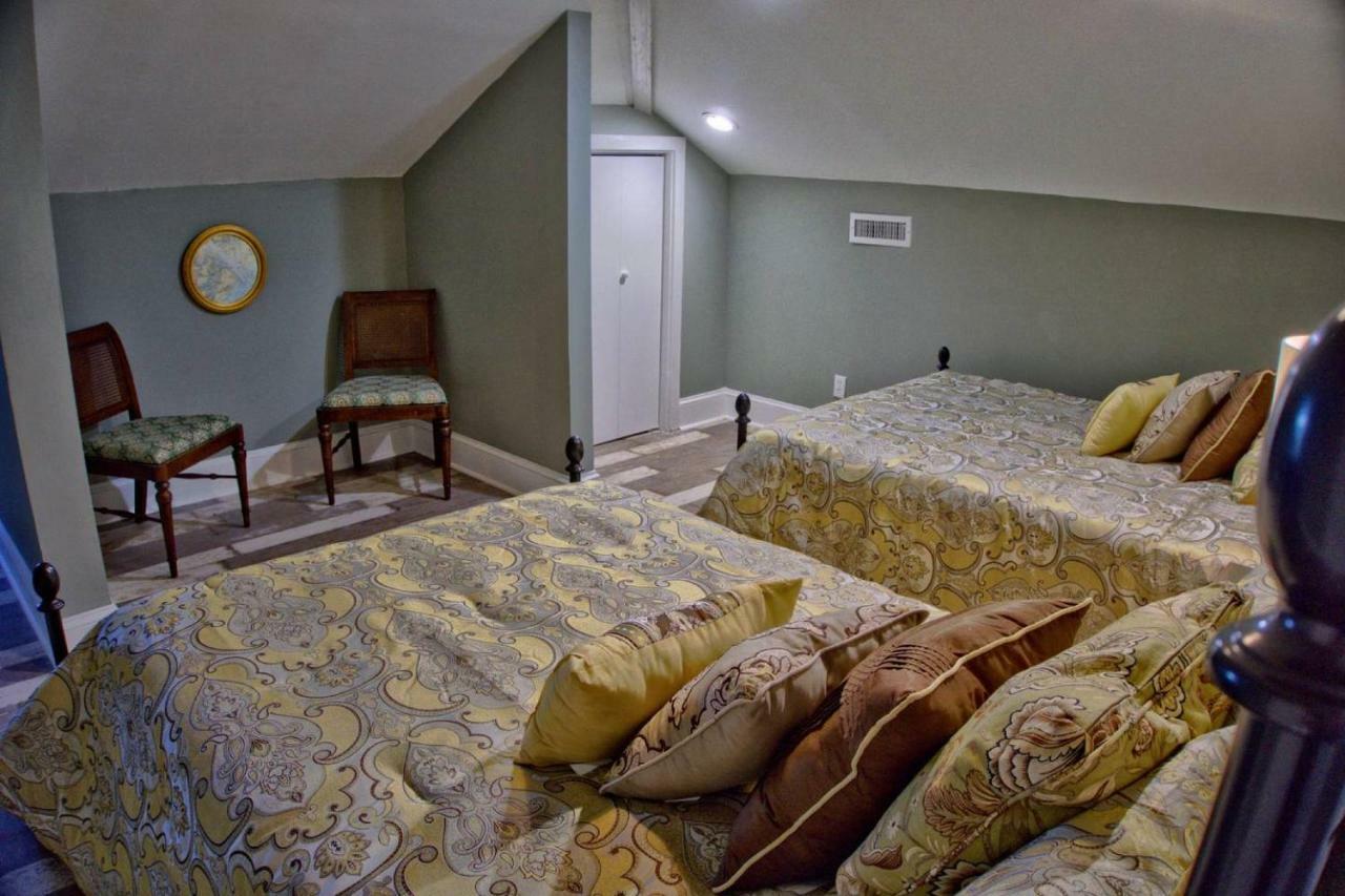 Downtown Savannah Oasis ภายนอก รูปภาพ